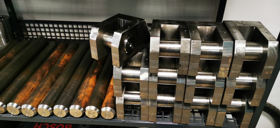 Comprehensive CNC machining of a component assembly of parts